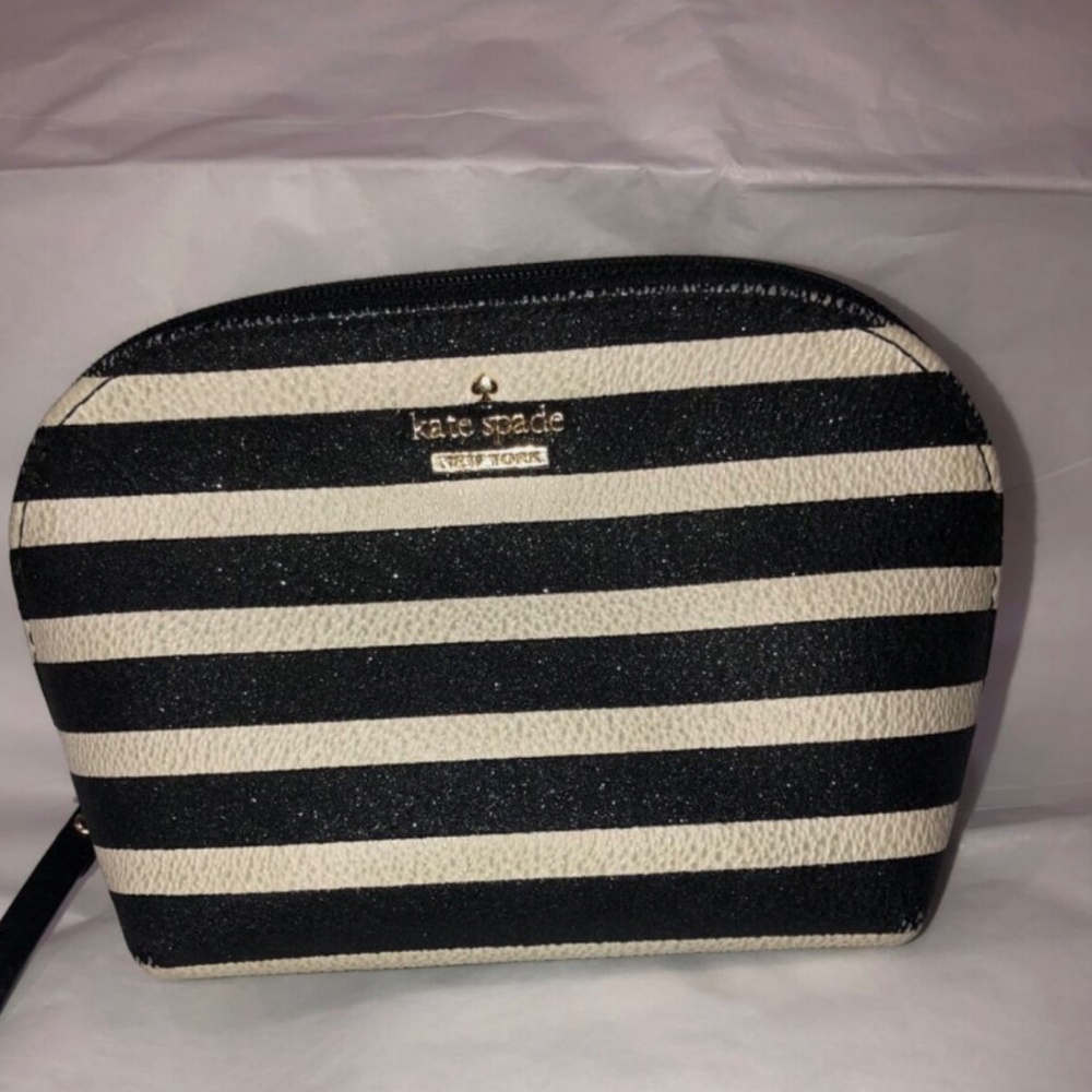 Authentic Kate Spade Dome Leather Cosmetic Bag - Picture 2 of 2